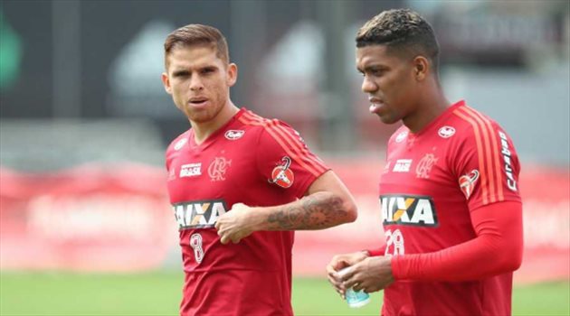 تطورات مفاجئة .. فلامنجو يرضخ خوفا من رحيل كويلار إلى الهلال