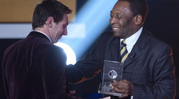 صدمة لرونالدو.. الأسطورة بيليه يفضل ميسي لتحقيق حلمه