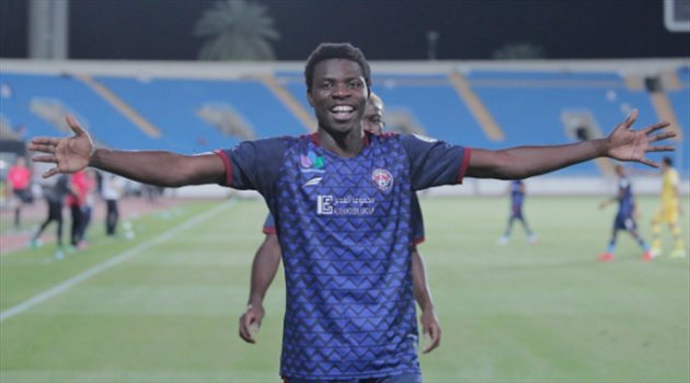 أليو سيسي يكتب رقما قياسيا مع العدالة في دوري المحترفين