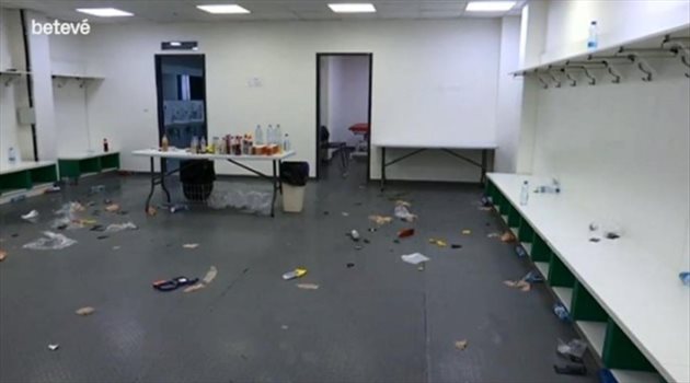 مفاجأة غير متوقعة.. تصرفات فوضوية من نجوم برشلونة بعد الفوز على سلافيا براج