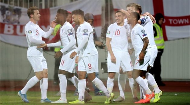 الأمم الأوروبية| إريكسن يقود الدنمارك إلى الفوز ضد إنجلترا.. وطرد نجم مانشستر يونايتد