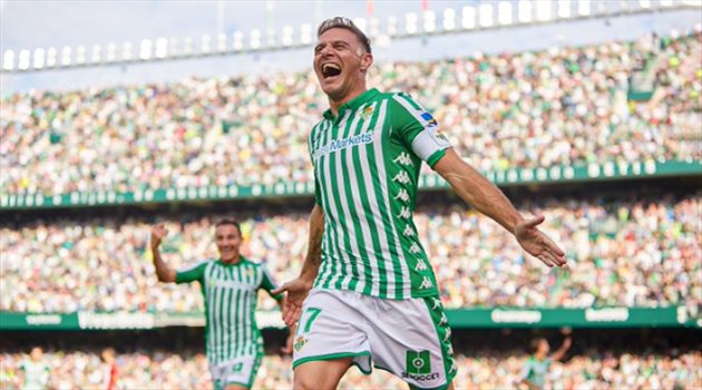 نجم إسبانيا السابق يدخل التاريخ.. أكبر لاعب يسجل هاتريك في تاريخ الليجا