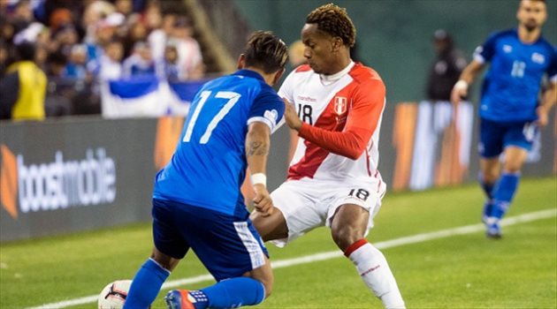 مدرب بيرو يصدم لوشيسكو بسبب كاريلو