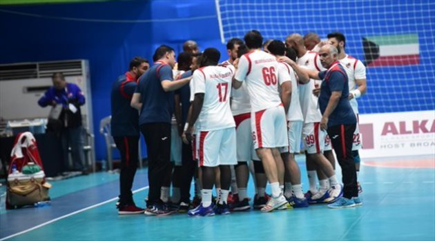 رئيس الوحدة يحفز لاعبيه قبل نهائي كأس آسيا