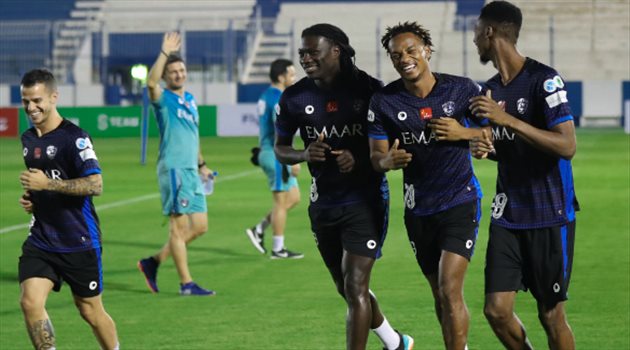 نجم الهلال يتفوق على بيكهام وتيري هنري