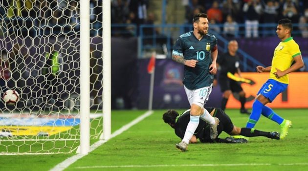 البرازيل والأرجنتين سوبر كلاسيكو.. لقاء مثير عنوانه الثأر والاقتراب من التأهل للمونديال