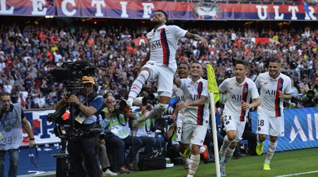  نيمار يكشف أسباب مفاجئة في رغبته الرحيل عن باريس سان جيرمان