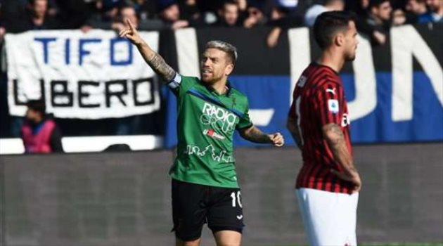 أتالانتا يذل ميلان بخماسية تاريخية في الدوري الإيطالي