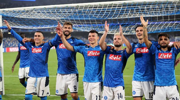 ثنائي الرعب يقود هجوم نابولي أمام كالياري بالدوري الإيطالي