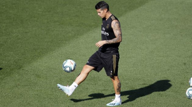  خاميس يواصل الغياب عن تدريبات ريال مدريد.. وعودة دفاعية تثلج صدر زيدان