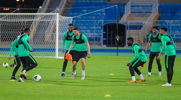 تدريبات الأخضر| مناورة تكتيكية استعدادا لباراجواي.. وكوارث نصراوية كبرى