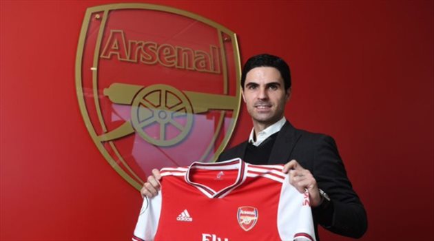 رغم تعيين أرتيتا مدربا لأرسنال.. ليونبيرج يقود أرسنال في مباراة إيفرتون السبت