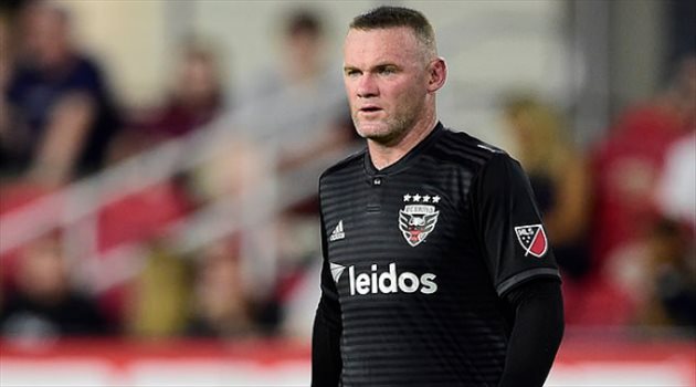 زوجته كشفت عن علاقاته المتعددة.. أسرار من حياة روني عبر فيلم وثائقي