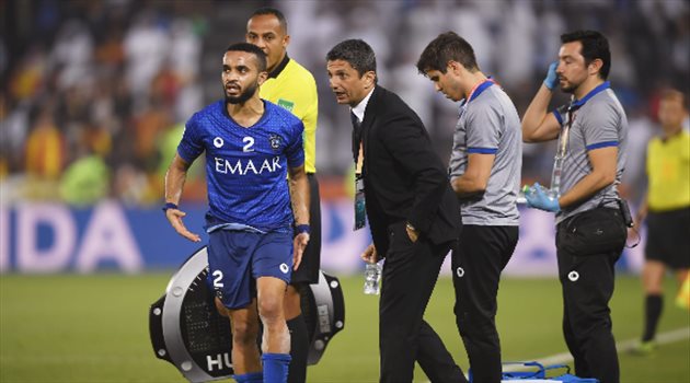 تفاصيل مشادة لوشيسكو ولاعب الفيحاء في ليلة فوز الهلال