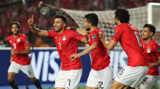 الأهلي يتعاقد مع مدافع الفراعنة.. "الحقيقة كاملة"