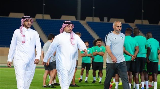 المسحل يكشف.. "هل يتأثر الأخضر ببرودة أوزبكستان وكواليس استضافة السوبر الإسباني"