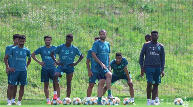 بامعوضه يشيد بمعسكر الأهلي "الناجح" في النمسا