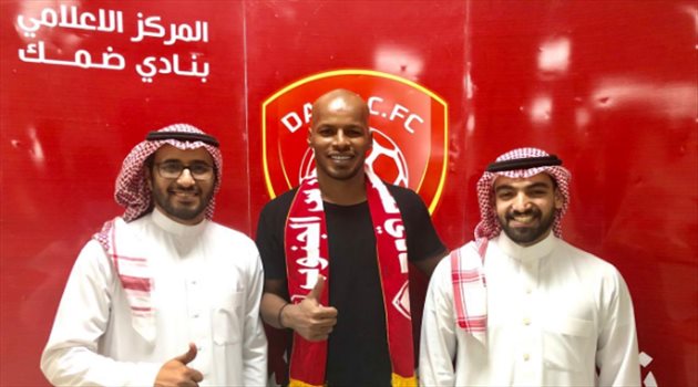 ضمك يتعاقد رسميا مع الثنائي شراحيلي والدوسري