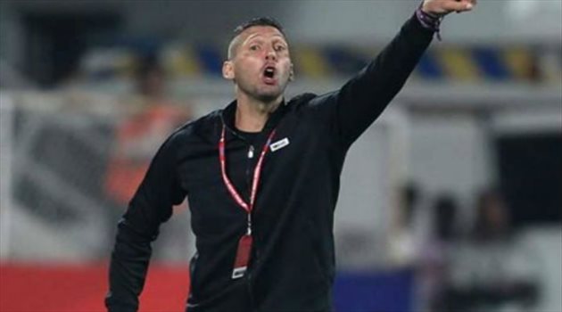 أسطورة إنتر ميلان: سعيد بإصابة ميسي.. وبرشلونة لم يعد يخيف