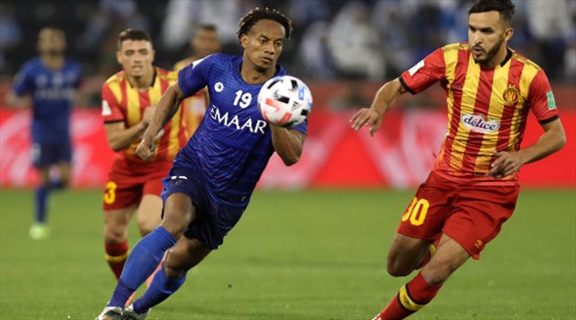 كأس العالم للأندية| "فيفا" يختار كاريلو أفضل لاعب في مباراة الهلال والترجي