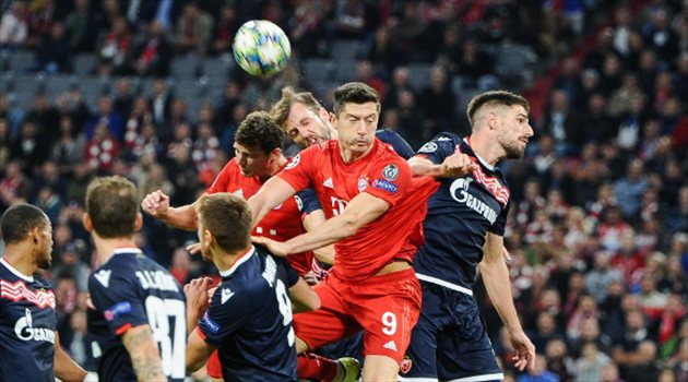 فيديو| مدافع الهلال يشارك في سقوط النجم الأحمر أمام بايرن ميونيخ بدوري الأبطال