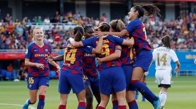  برشلونة يكتسح ريال مدريد 9-1 في أول كلاسيكو نسائي !