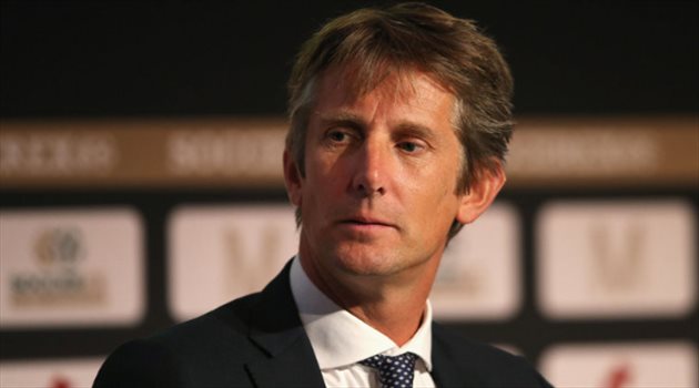 مانشستر يونايتد يتمنى هدية جديدة من فان دير سار