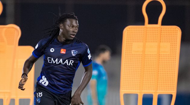 صور.. 8 لاعبين فقط في تدريبات الهلال