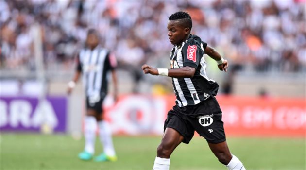 "سعودي" يكشف أسرار مفاوضات الهلال مع خوان كازاريس