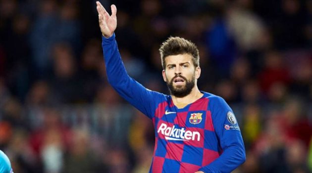 بيكيه يسخر من كاسياس.. "نجم برشلونة أهان أسطورة ريال مدريد بسبب ميسي"