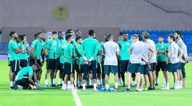 الأخضر يؤدي أولى تدريباته مع رينارد.. وهوساوي: نحترم منافسينا في التصفيات