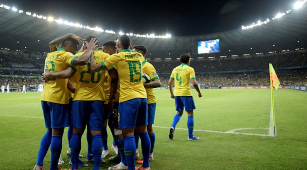تشكيل هجومي للبرازيل في مواجهة نيجيريا الودية بحضور نيمار وغياب أحمد موسى