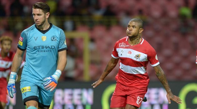 نجم الوحدة يكشف أسباب الفوز على النصر