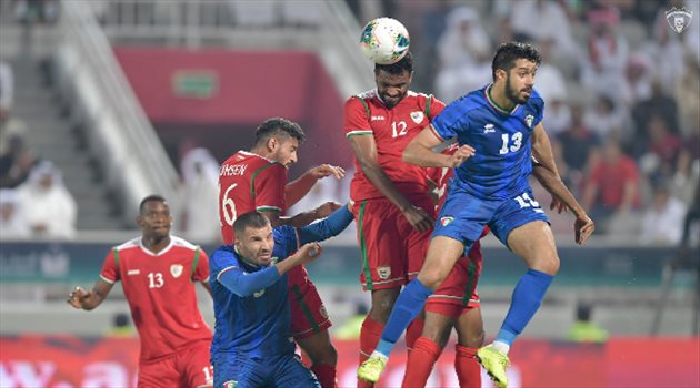 خليجي 24| عمان تمنح فرصة ذهبية للسعودية بثنائية "المقبالي" في الكويت