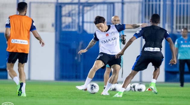 بحضور المحترفين.. الهلال يواصل تدريباته استعدادا لمواجهة الفيحاء