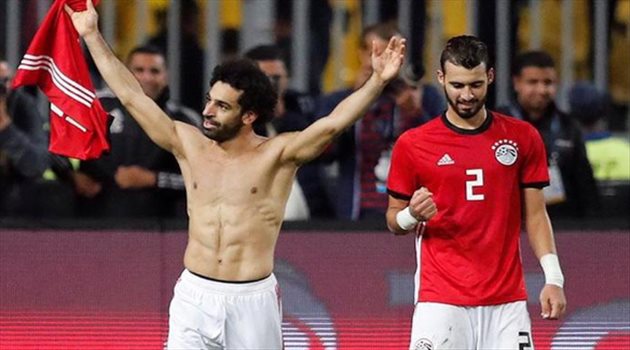 غرامة كبيرة على مدافع منتخب مصر بسبب الأهلي