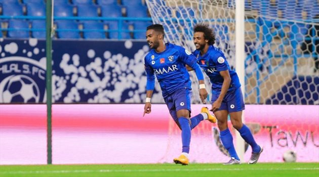 لاعب حر منذ 6 شهور.. حقيقة عودة نواف العابد إلى الهلال