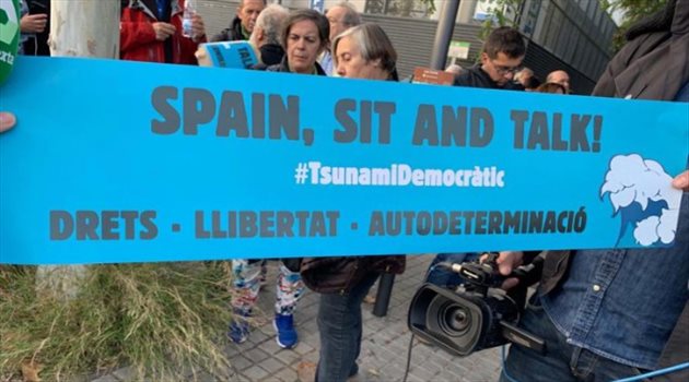 رسالة نارية من جماهير برشلونة لريال مدريد في الكلاسيكو