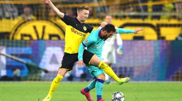 برشلونة يكتفي بالتعادل مع بوروسيا دورتموند في عودة ميسي بدوري الأبطال