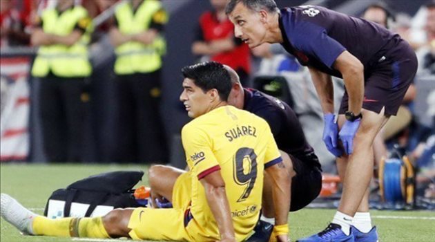 اجتماع فاشل في كاتالونيا.. برشلونة قد يتراجع عن ضم أي بديل لـ"سواريز"