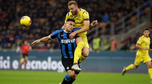 بهدفين لهدف.. إنتر يتجاوز هيلاس فيرونا نحو صدارة الدوري الإيطالي