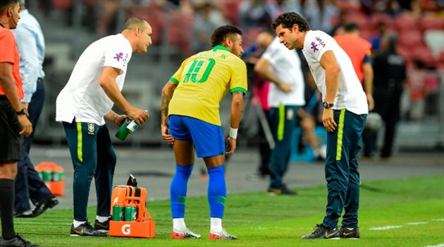 البرازيل تتعادل مع نيجيريا وديا.. وإصابة نيمار