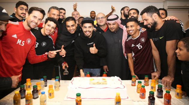 3 مكاسب للوحدة من صفقة شراء لويس جوستافو
