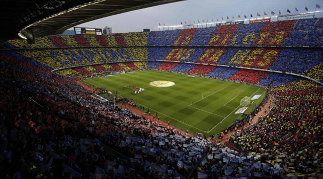فرصة تاريخية.. برشلونة يعرض تأجير ملعب كامب نو لجماهيره
