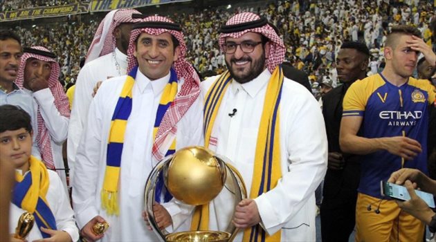 عضو النصر يرد على "موعد ومكان تكريم آل سويلم"