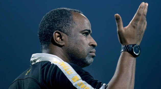 مدرب الاتحاد يرد على "الاتهام الخطير" الموجه ضده