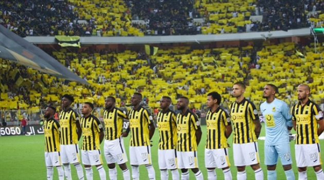 فيديو| بعد رحيله مجانا.. نجم الاتحاد السابق يسجل في مرمى ريال مدريد