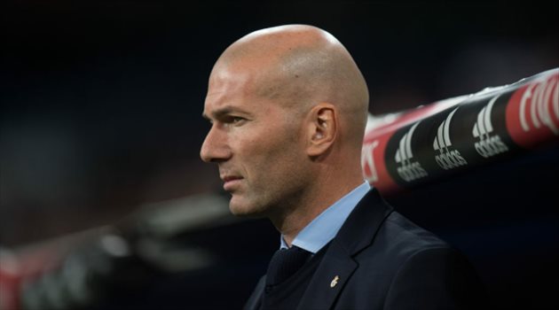 "كشف سبب استبعاد نجم ريال مدريد".. تصريحات مثيرة من زيدان