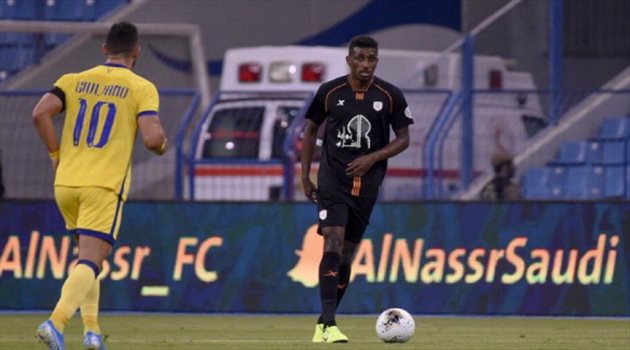 صدمة.. ثنائي الشباب يتعرض للإصابة أمام ضمك