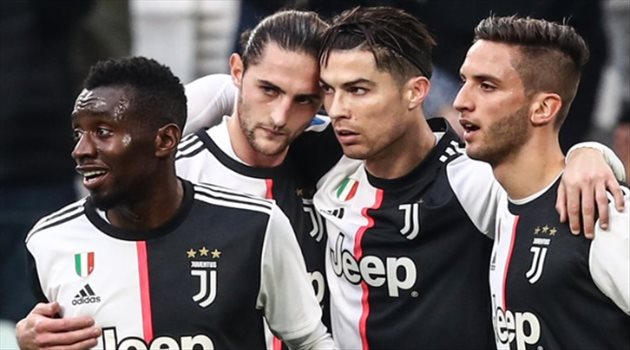 بوفون يحطم أسطورة ديل بيرو ورقم تاريخي لكريستيانو رونالدو